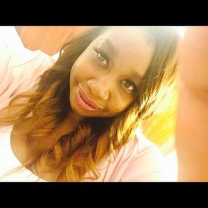 Meet your Posher, April